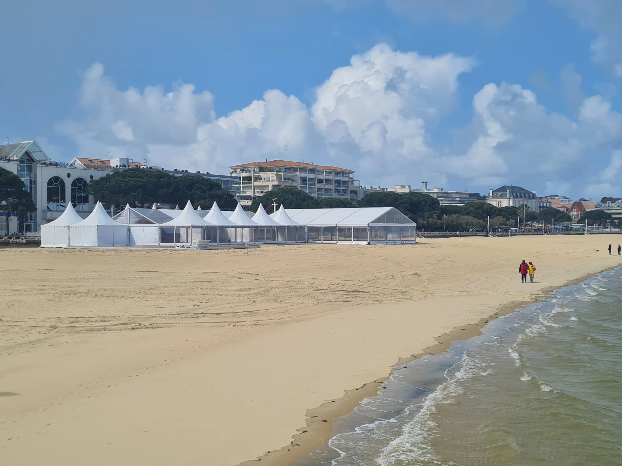 Plage aux écrivains - structures événementielles 