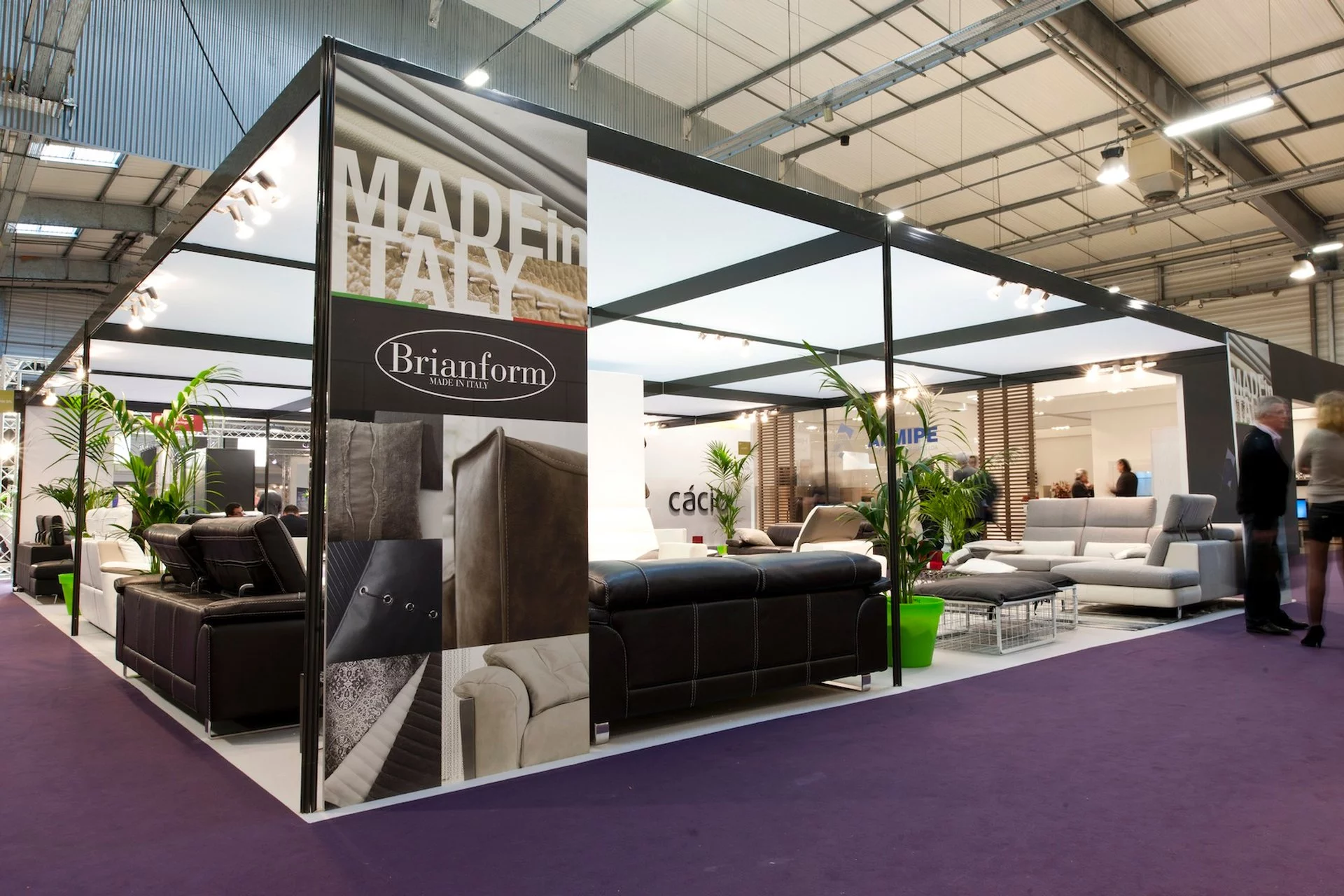 Salon du mobilier, stand par Brelet